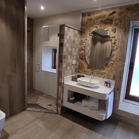 Casa Do Caminho - Ossela Farm stay *