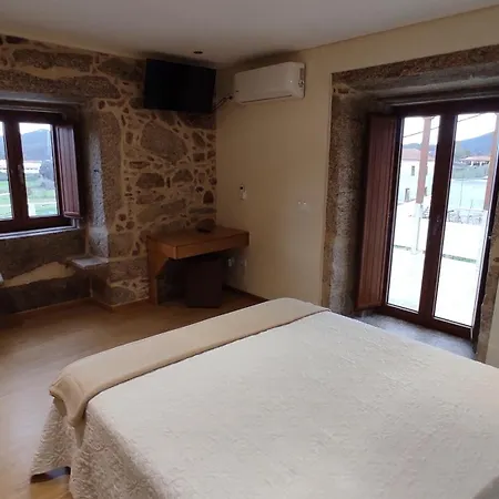 Casa Do Caminho - Ossela Farm stay *
