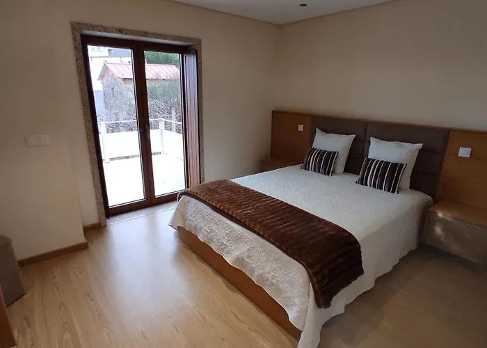 Casa Do Caminho - Ossela Séjour à la ferme Oliveira de Azeméis